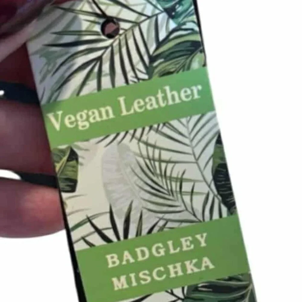 NWT Vegan Leather Badgley Mischka - Picture 5 of 6